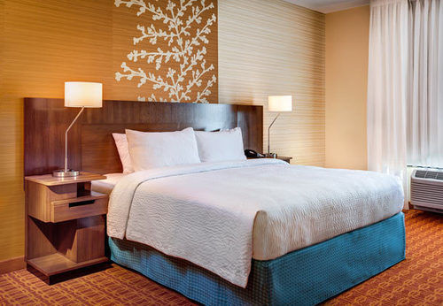 Fairfield & By Marriott 3* Burlington