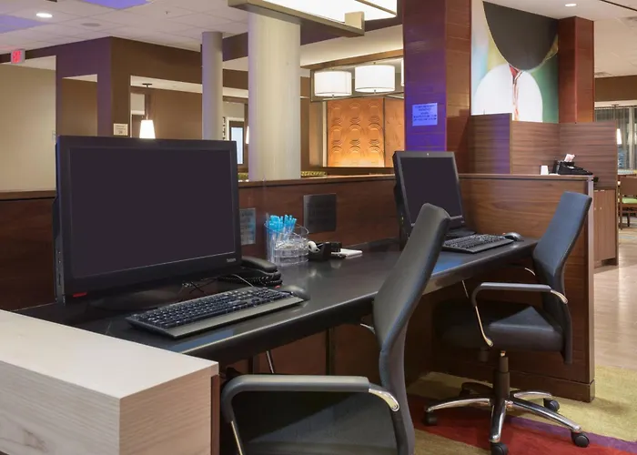 Fairfield Inn & Suites By Marriott Burlington