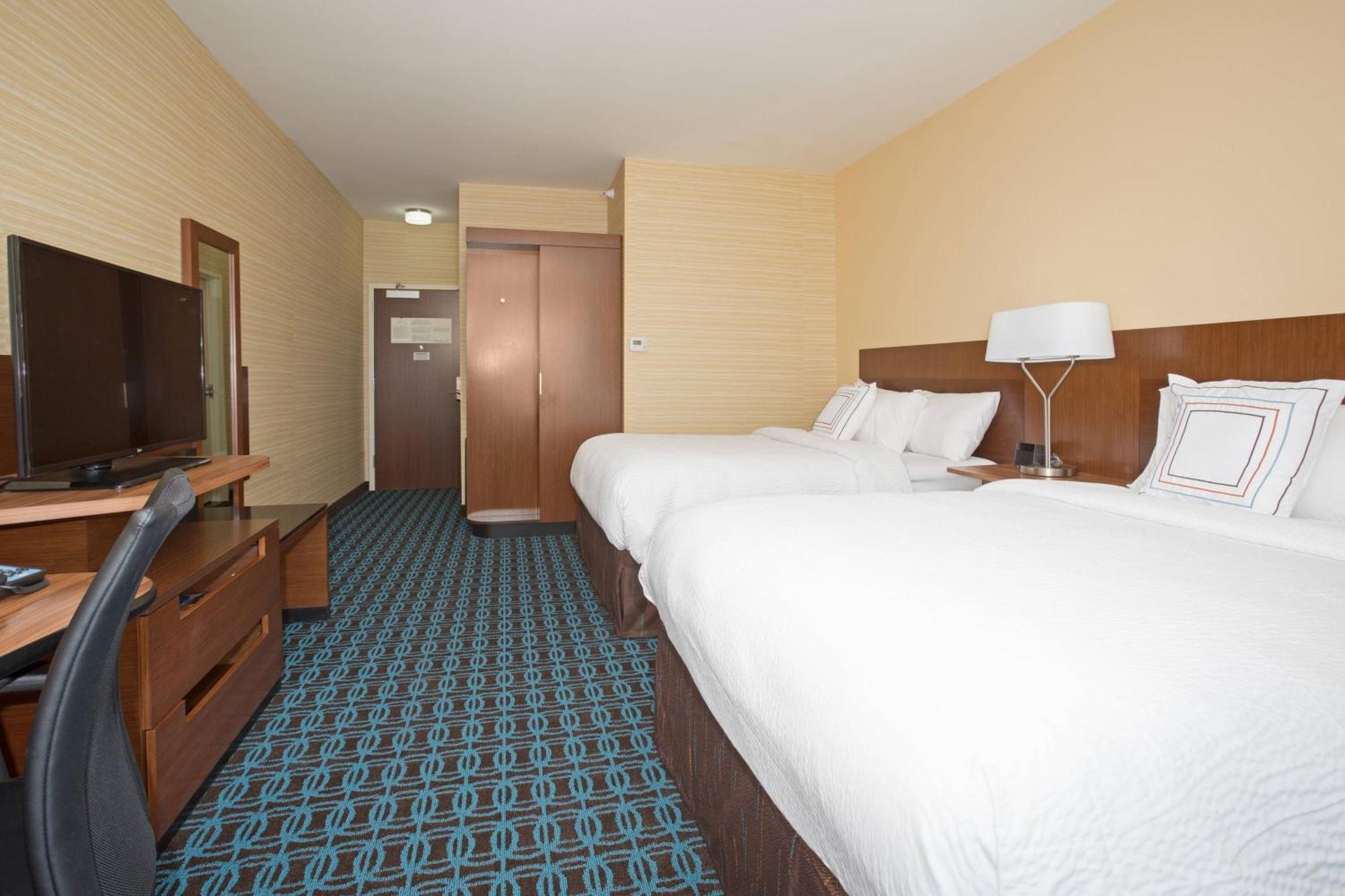 Fairfield & By Marriott 3* Burlington