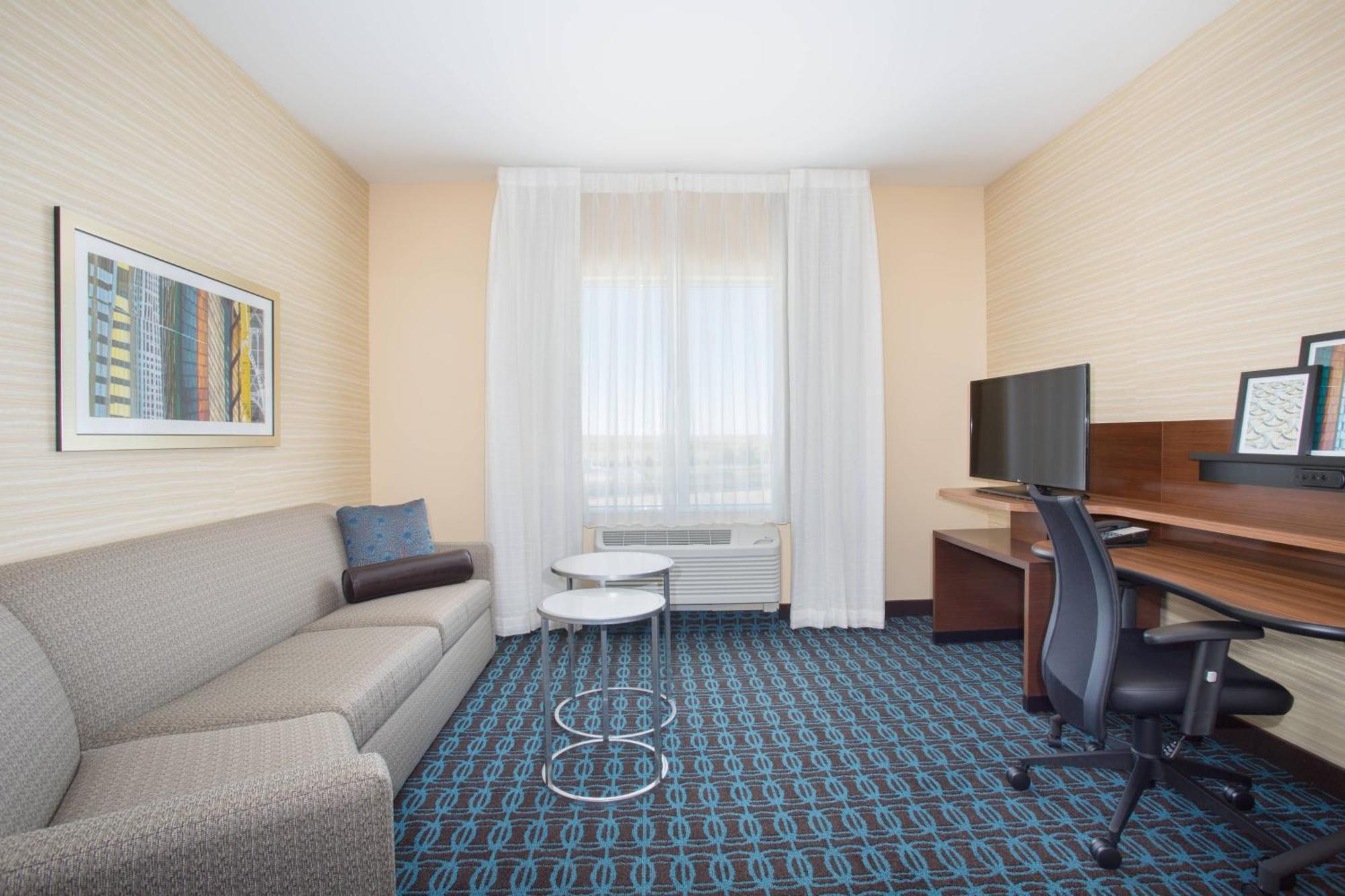 Hotel Fairfield & By Marriott